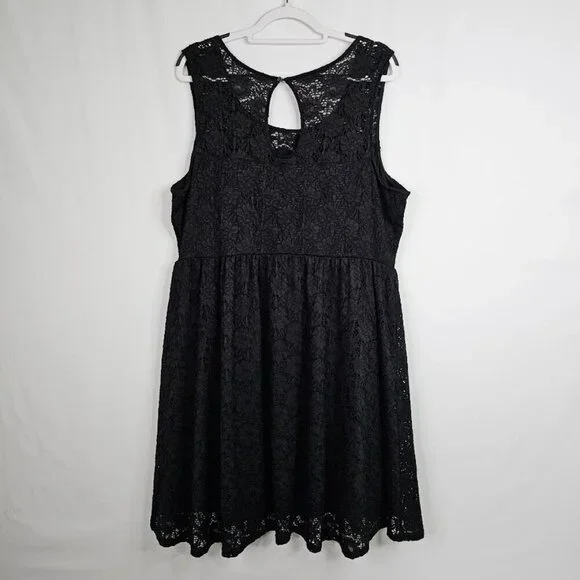 NWT MAURICES+ Lace Dress BLACK 3X Plus size Skater Whimsigoth Chic Lined Goth - Picture 7 of 9